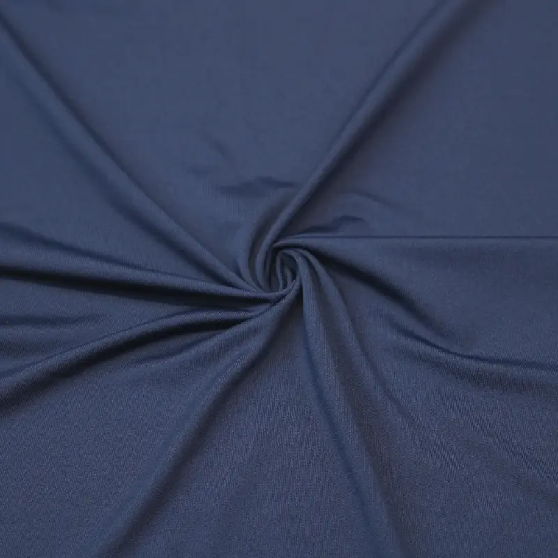 Ano ang na -recycle na tela ng polyester, at paano ito ginawa?